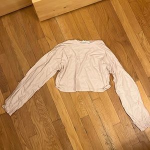 Light, long sleeve, cropped shirt